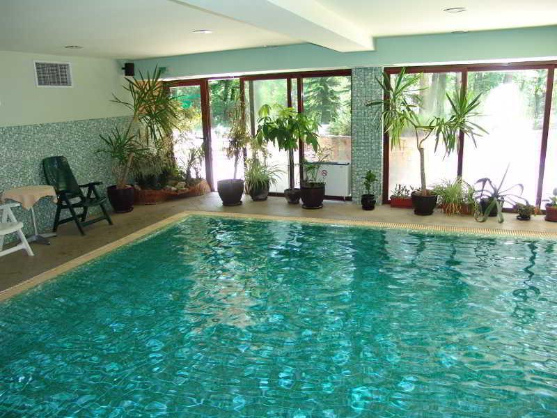 Hotel Izvor Sztarozagorszki Bani Kültér fotó