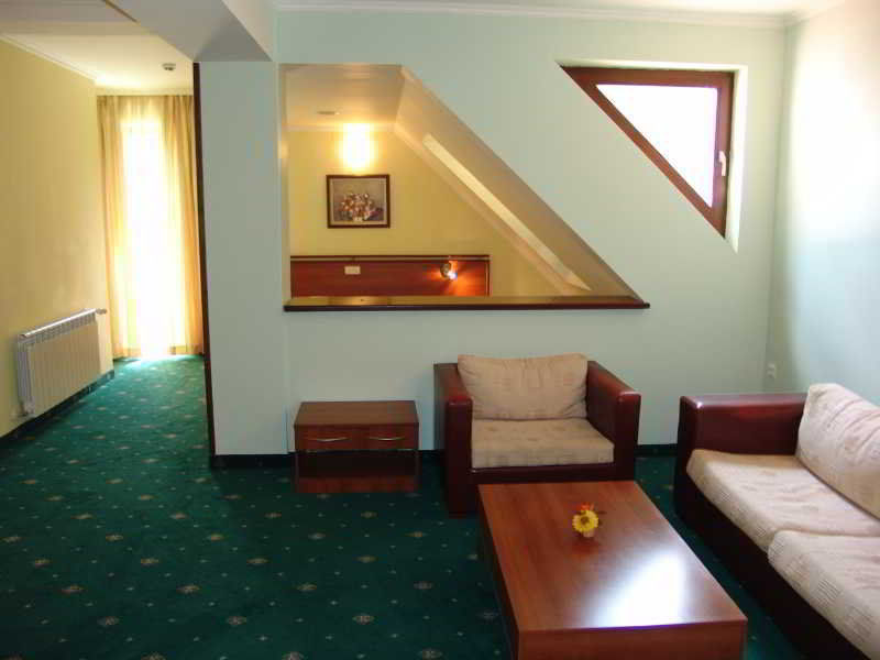 Hotel Izvor Sztarozagorszki Bani Kültér fotó