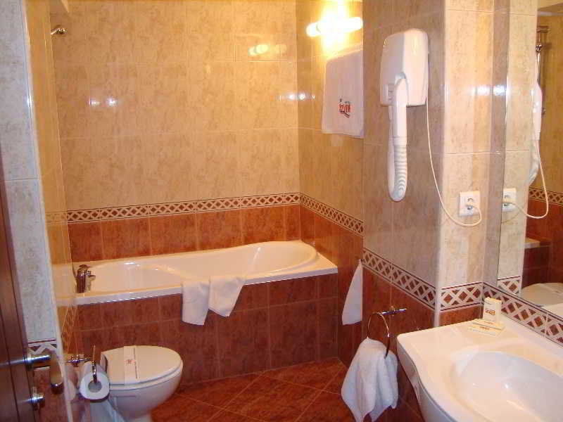 Hotel Izvor Sztarozagorszki Bani Kültér fotó